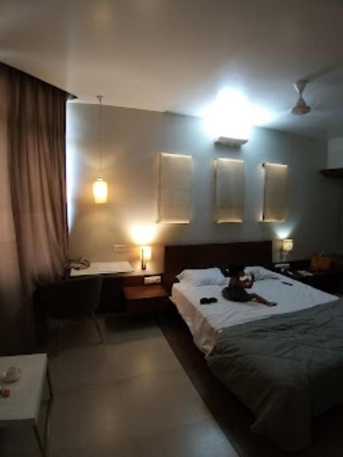 Hotel Maratha Residency,Ratnagiri Exterior photo